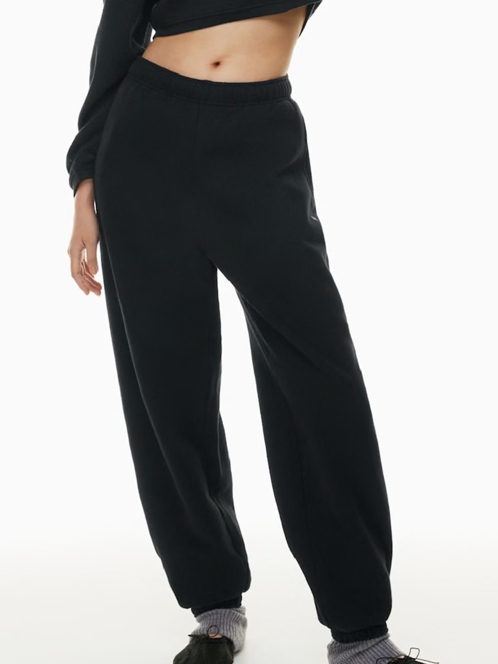 TNA‎ Aritzia Sweatfleece Cozy Fleece Mega Fit Black Sweatpants